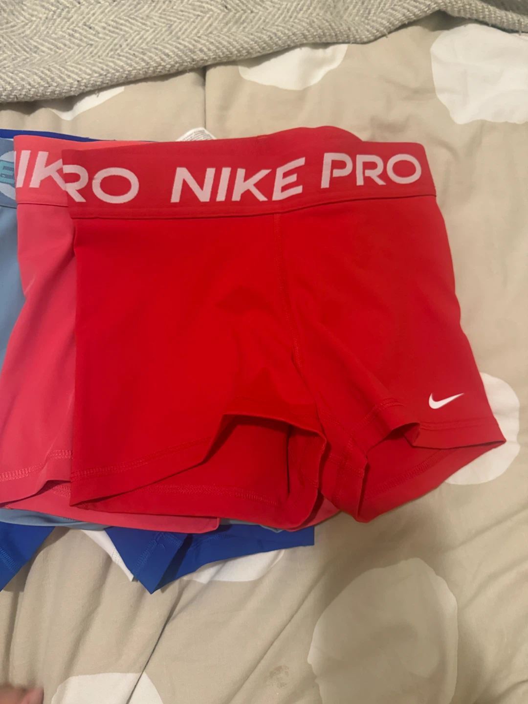 5 pairs of Nike Pro athletic shorts - photo 2