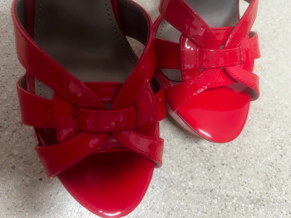Worthington Red Patent Heels Size 7.5M