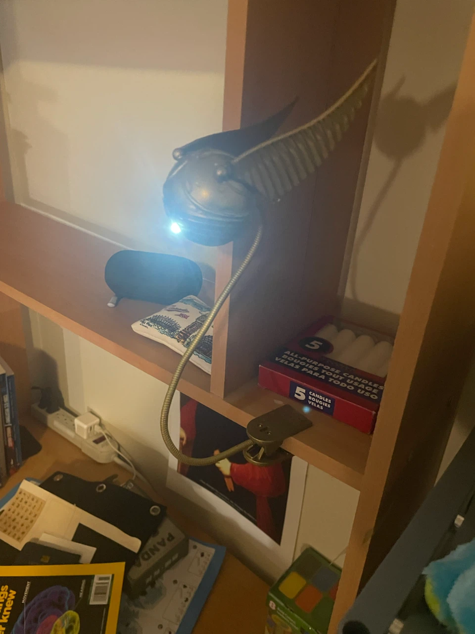 Harry Potter Golden Snitch clip-on reading light - photo 2