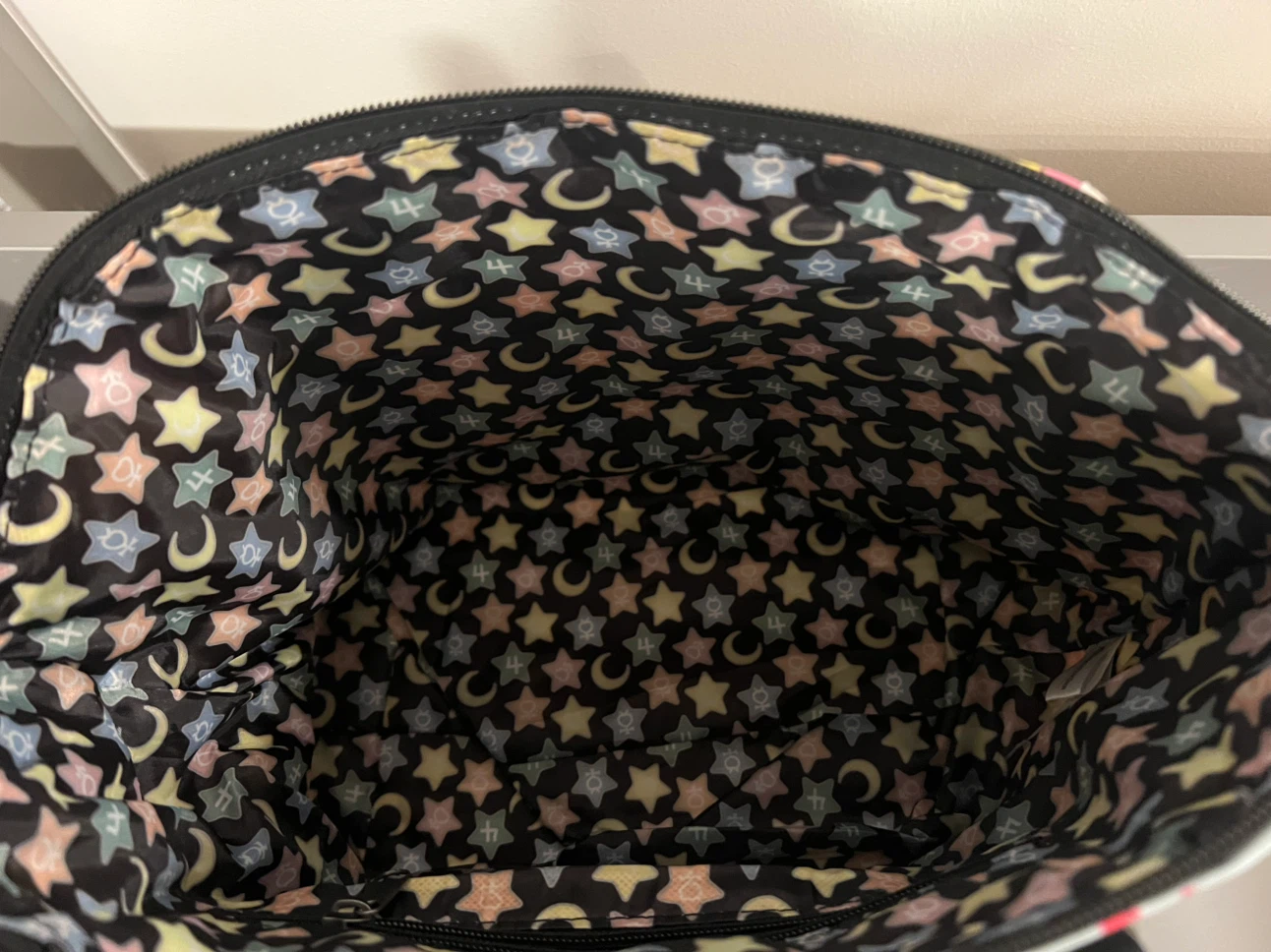 Loungefly Sailor Moon Tote Bag, brand new - photo 3