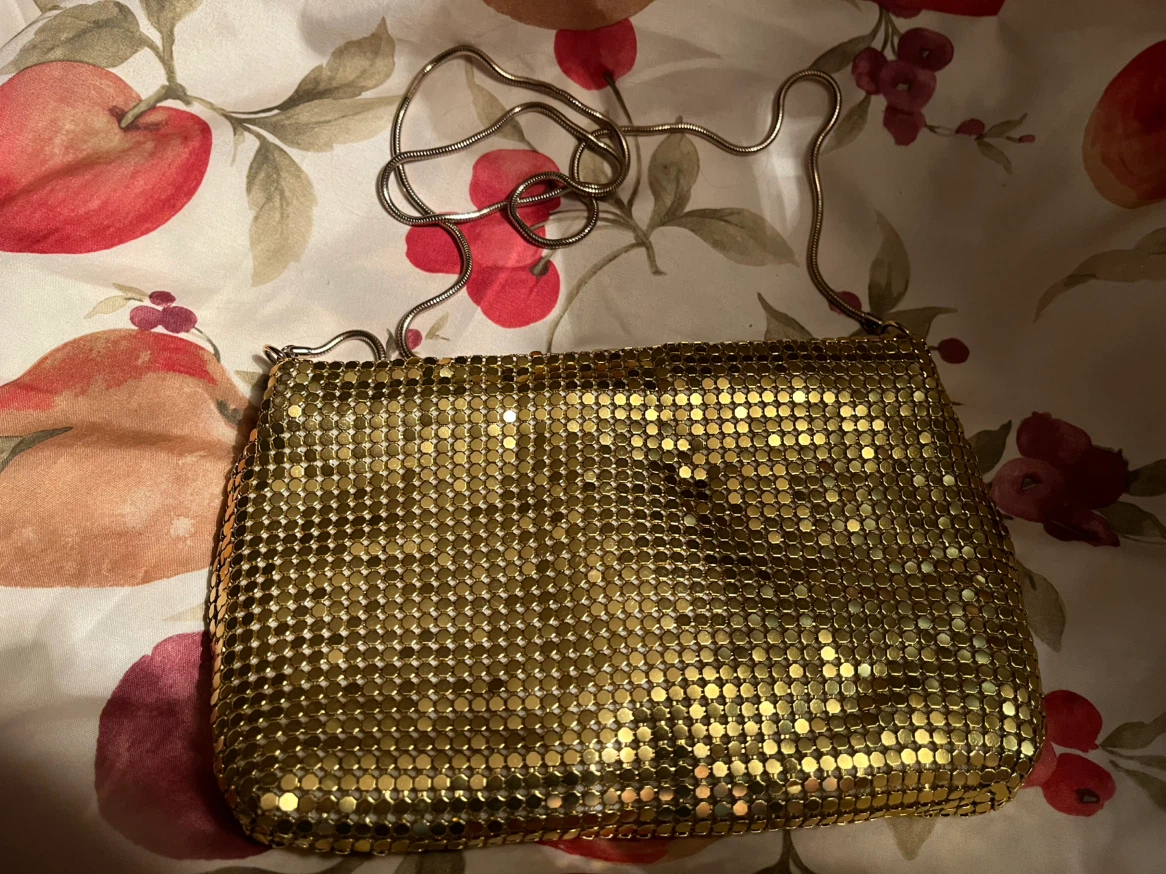 Vintage 1980s Disco Glam Gold Metal Mesh Evening Bag Clutch - photo 2