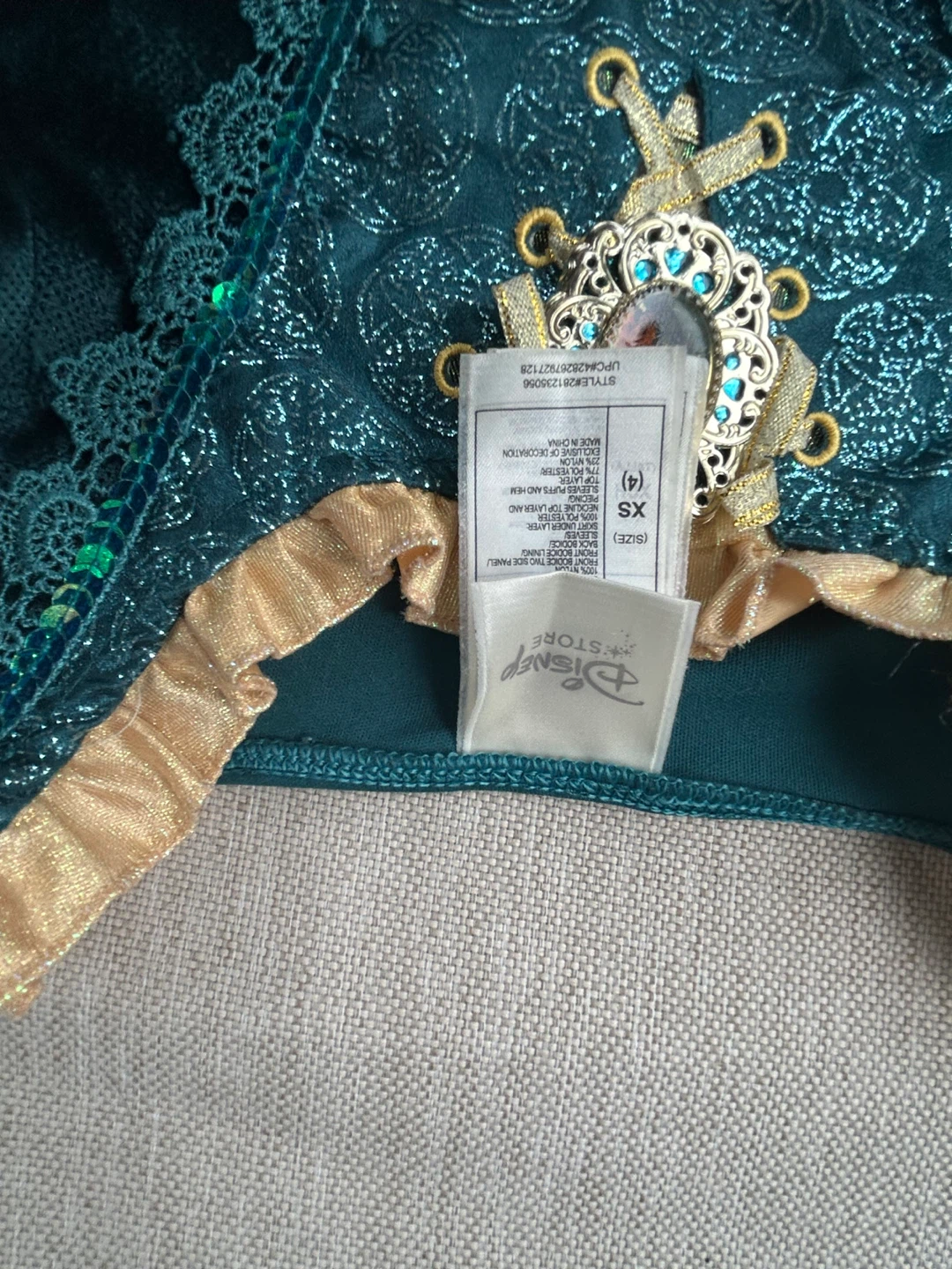 Disney Store Merida Costume Size 4 - photo 2