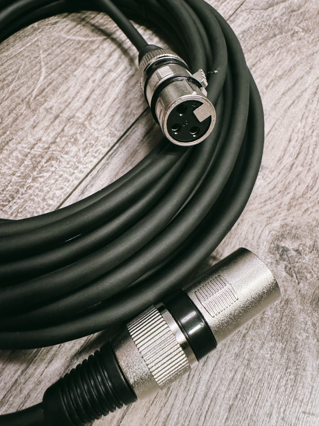 Professional XLR (Canon) Microphone Cable – 20ft / 6m.