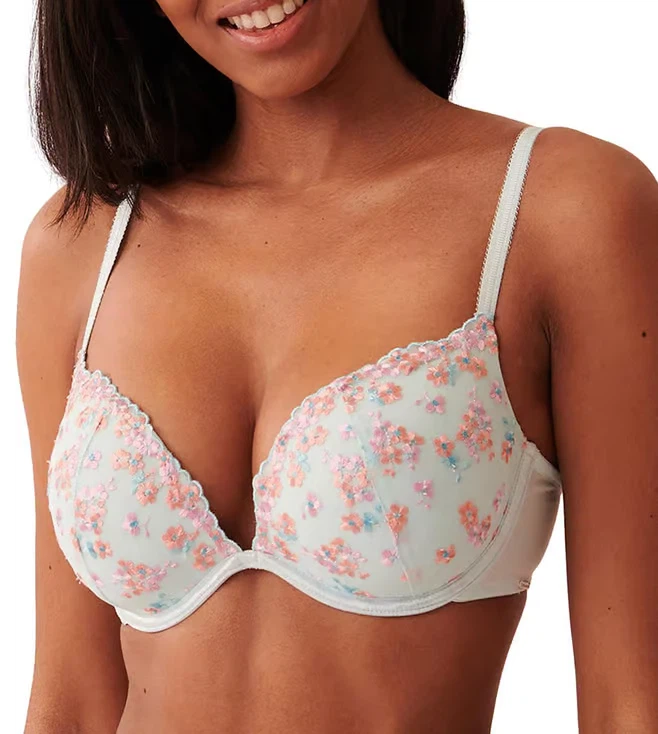 La Vie en Rose push up Embroidered Bra
