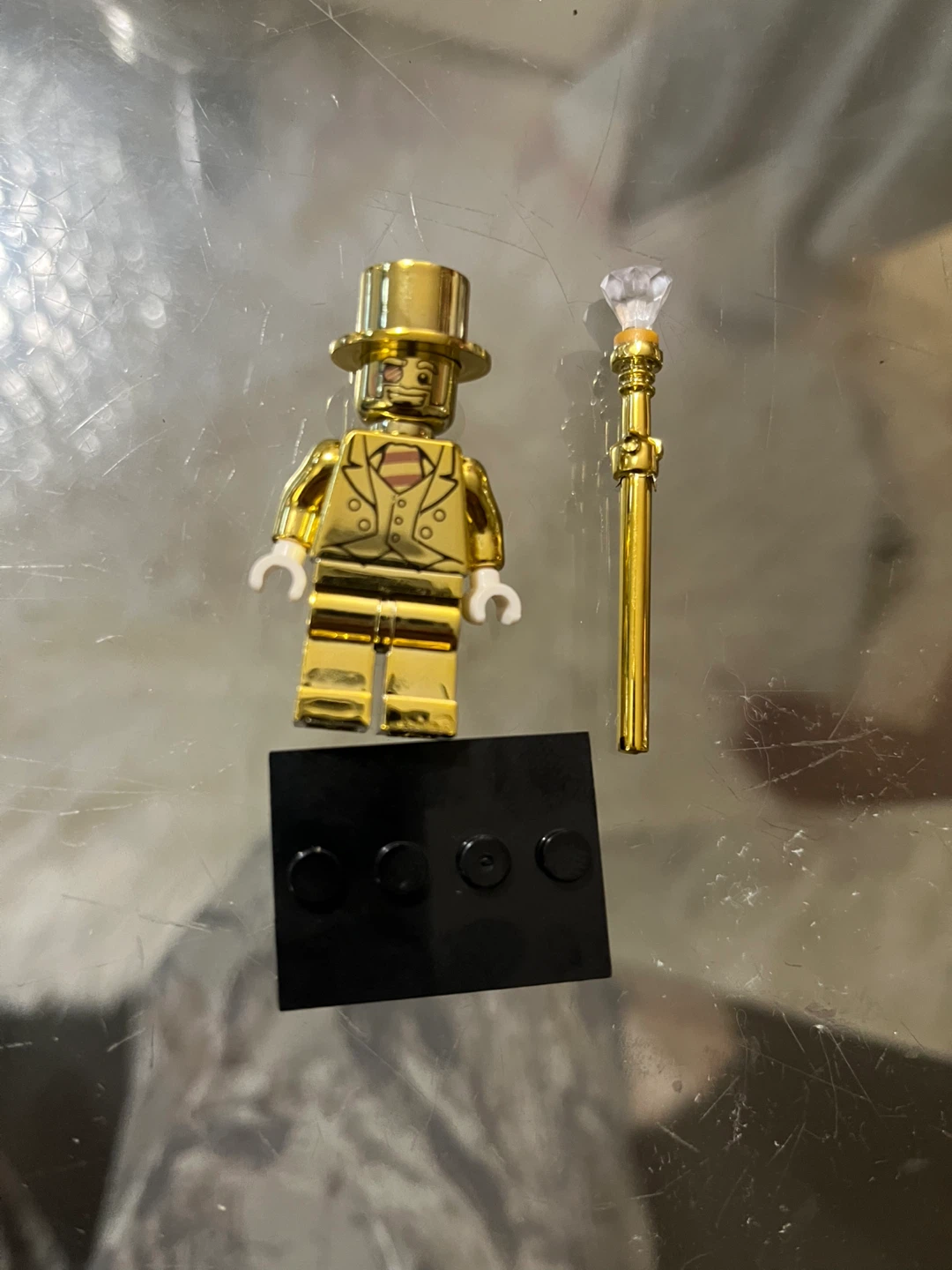 LEGO Gold Mr. Minifigure custom - photo 2