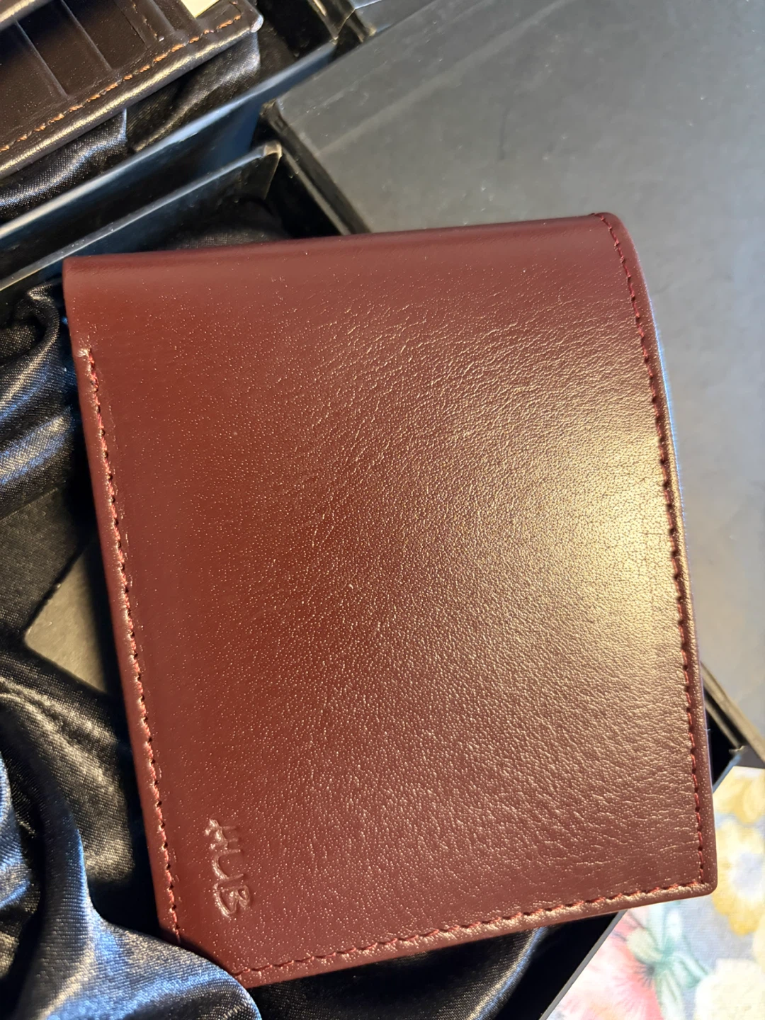 New HUB Leather Wallet in Gift Box - photo 3