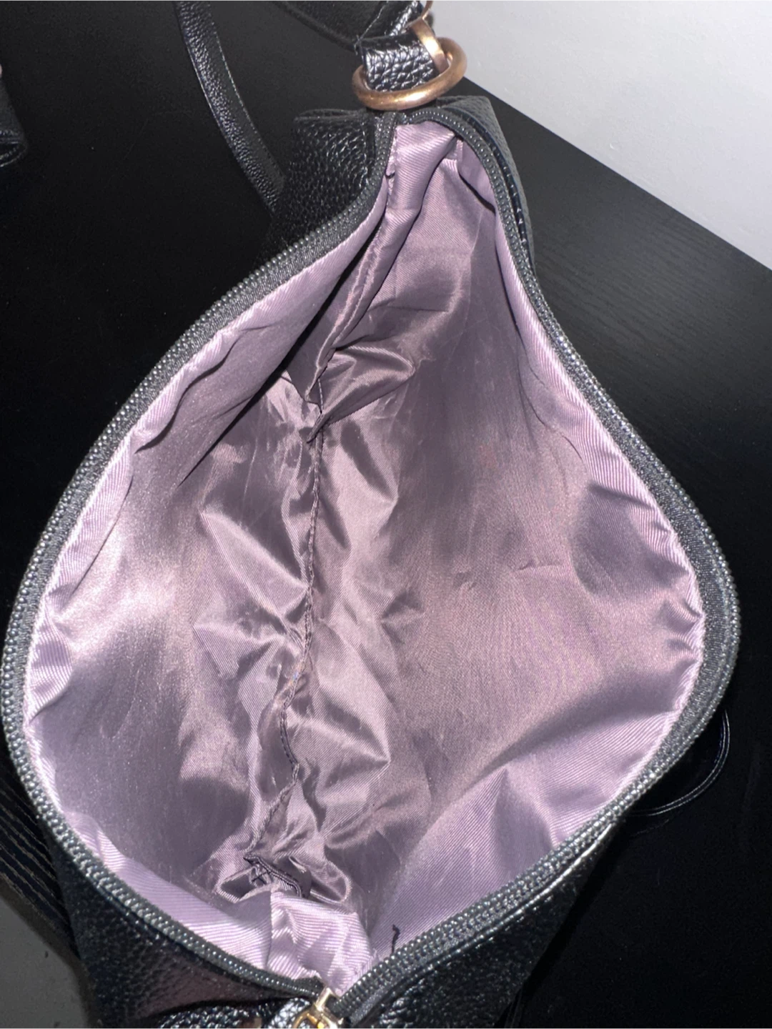 Black pebble texture crossbody bag - photo 3