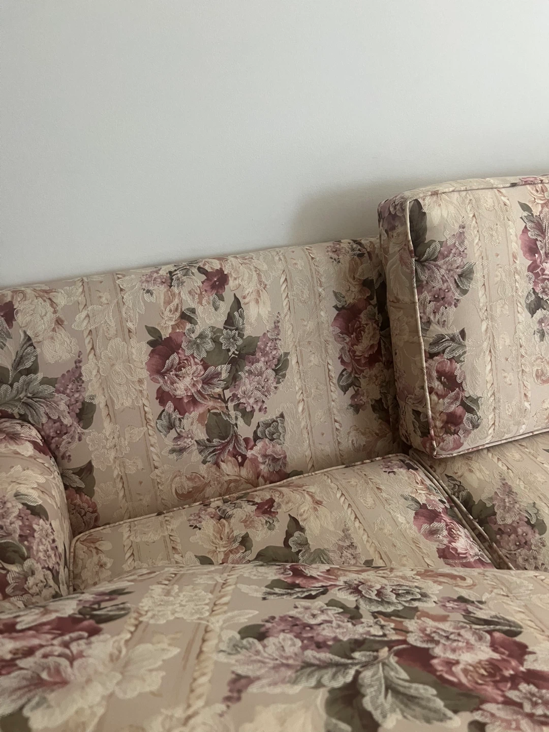 Floral pattern three-seater sofa - photo 5