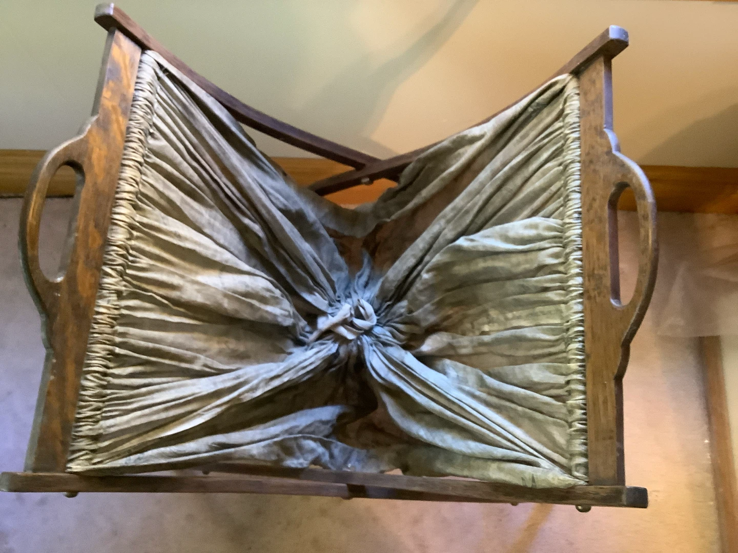 Antique/Vintage Folding Sewing/Knitting Oak Wd Caddy 🐞 - photo 2