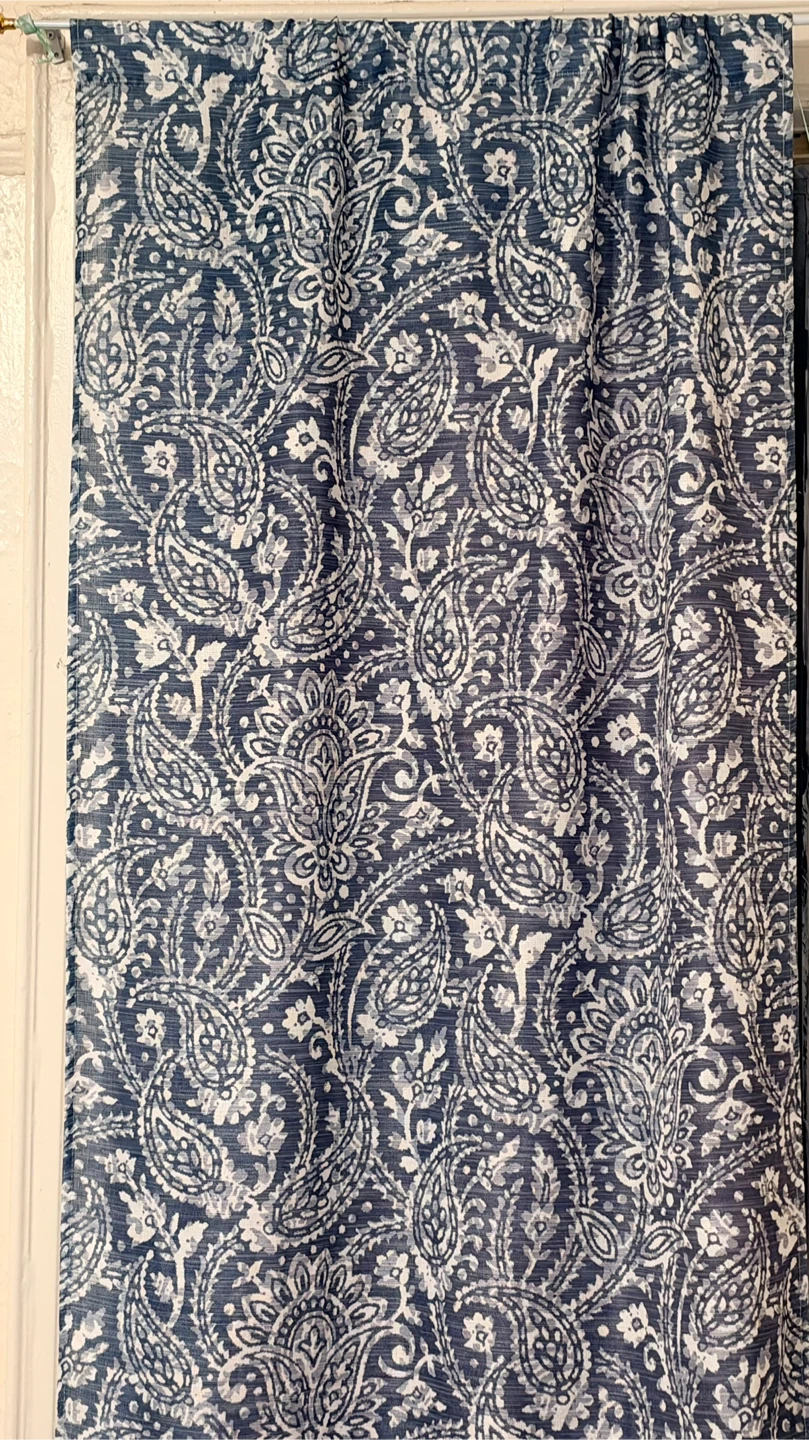 Blue and White Paisley Pattern Curtain
