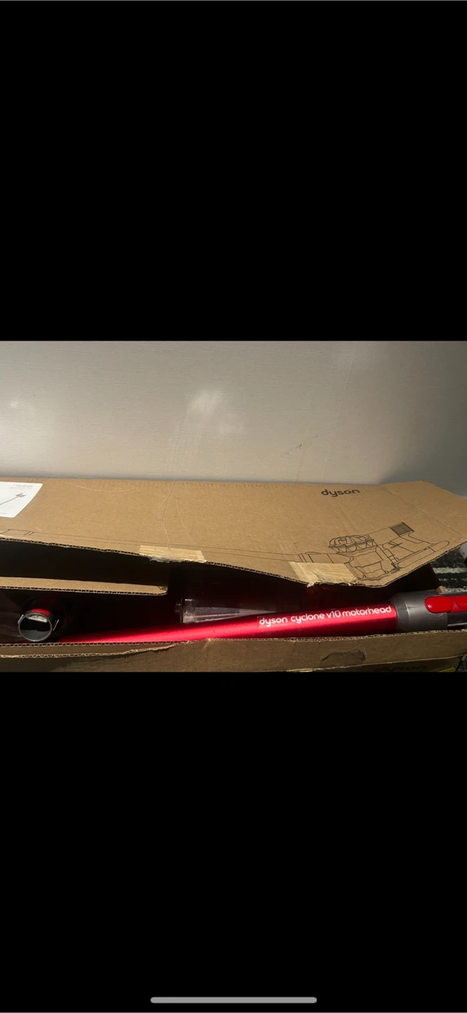 Dyson Cyclone V10 Motorhead Cordless Vacuum - photo 2