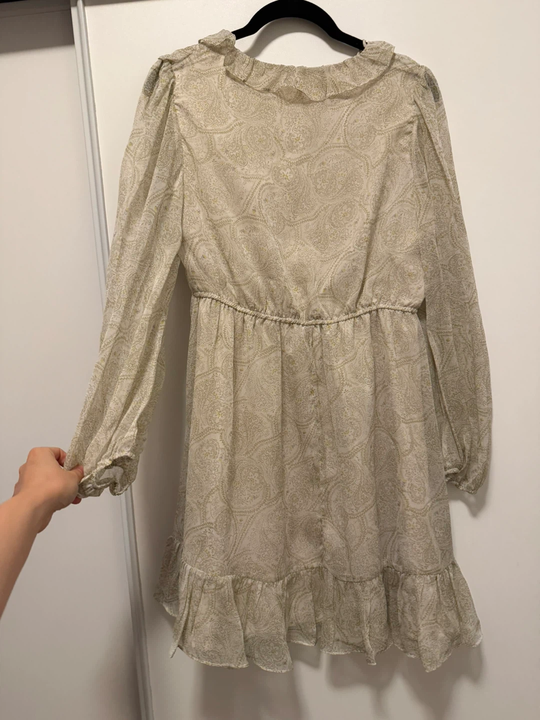 Cream and Green Paisley Ruffle Dress - photo 2