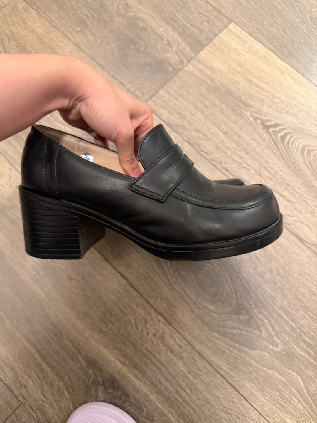 Japanese Black Heeled Loafers size5.5