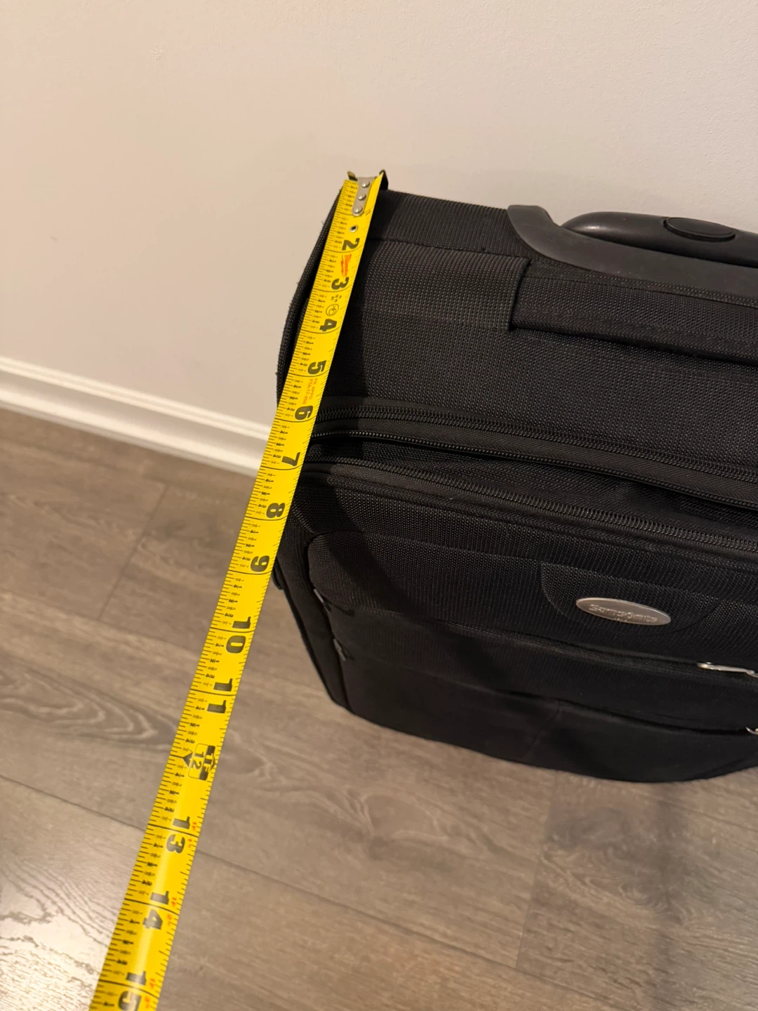 Samsonite Carry-On Luggage - photo 3