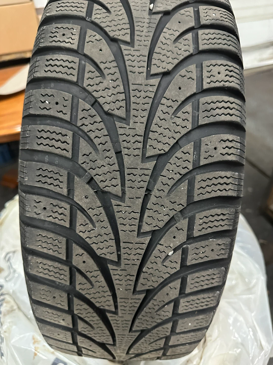 Set of 4 Sailun Ice Blazer Winter Tires on Steel Rims - photo 2