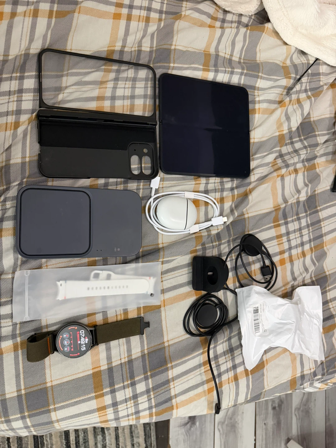 Pixel 9 pro fold XL with Samsung watch 7.
