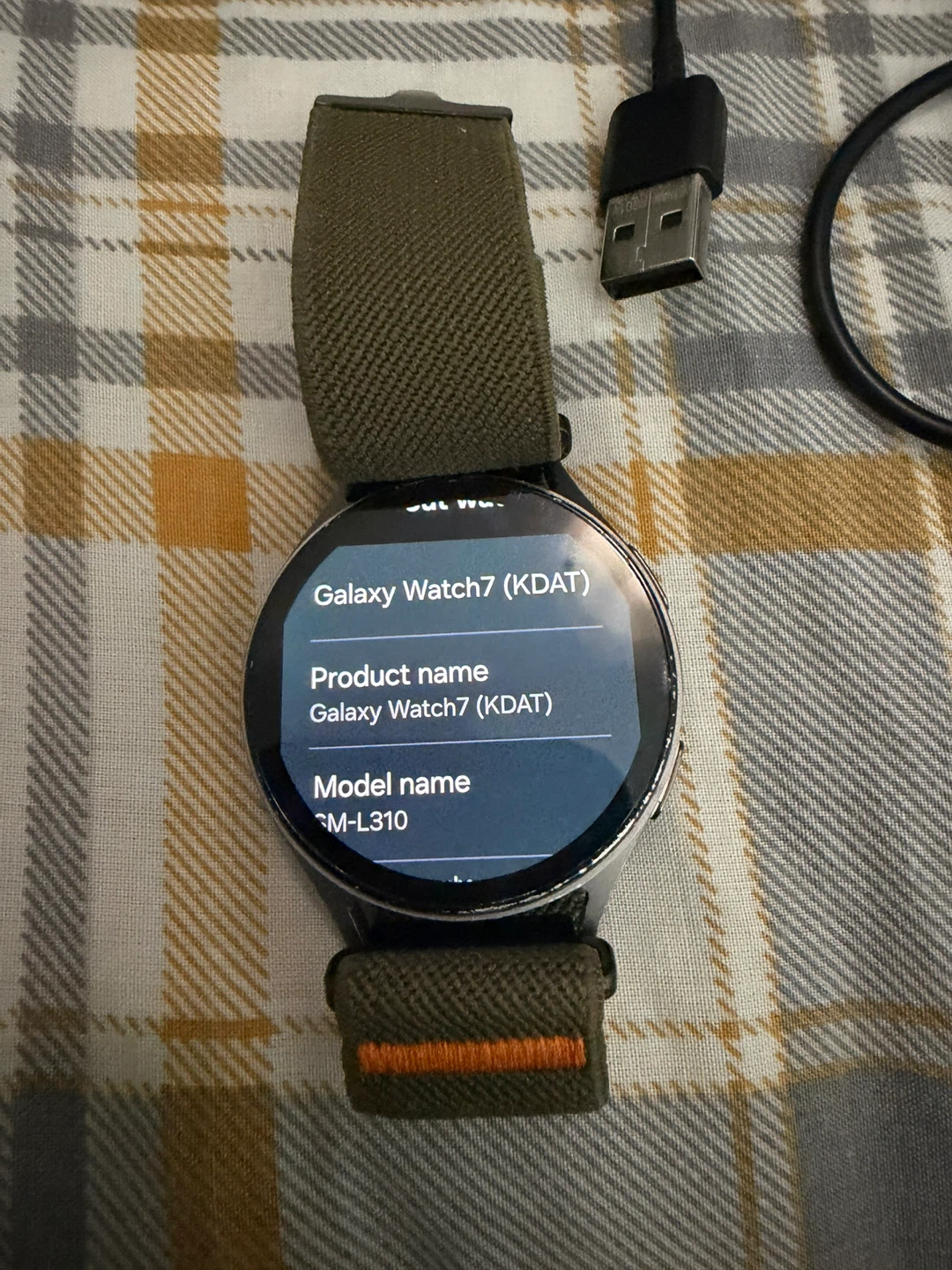 Pixel 9 pro fold XL with Samsung watch 7. - photo 3