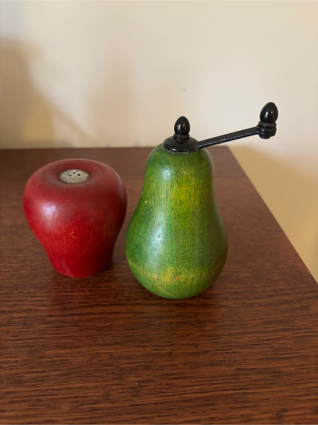 Wooden Bowls and Fruit Spice Grinders - photo 2