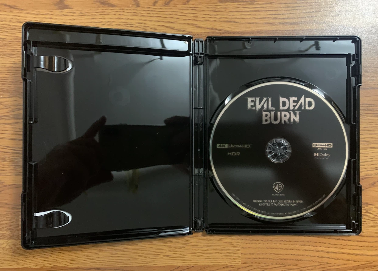 Evil Dead Burn UHD-BD - photo 4
