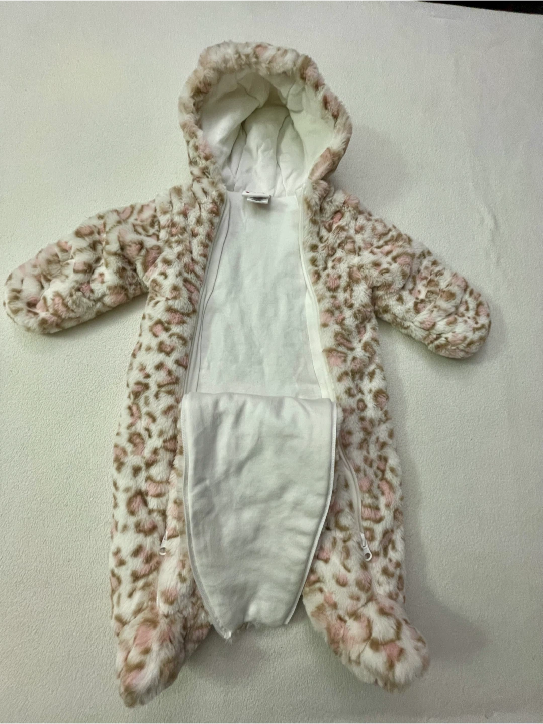 Nula Bug Faux Fur Baby Snowsuit for 6m - 9m (#108) - photo 2