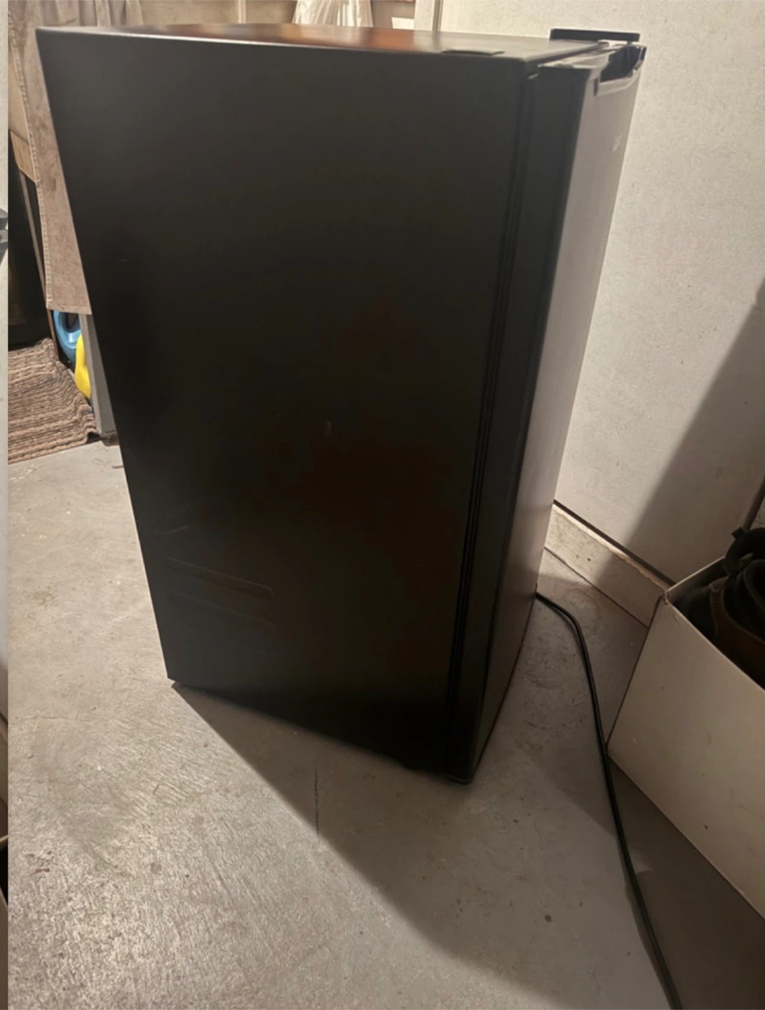 Galanz Mini Fridge - Black - photo 3
