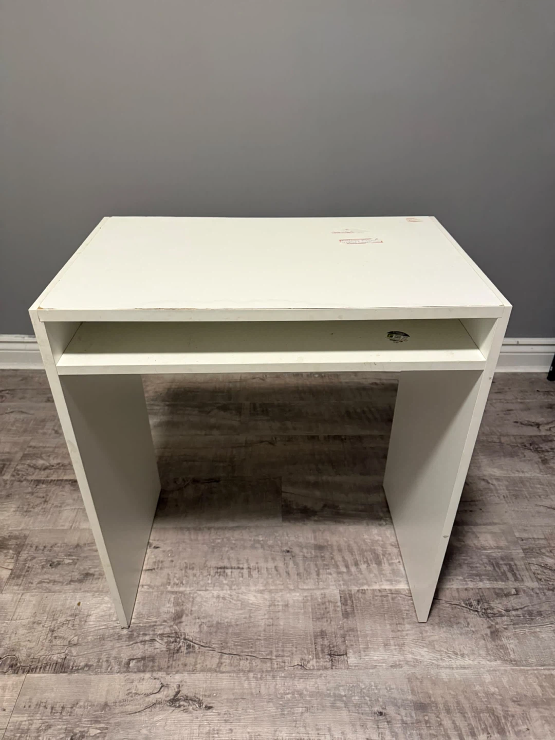 Moving Sale - Small IKEA White Computer Desk - photo 2