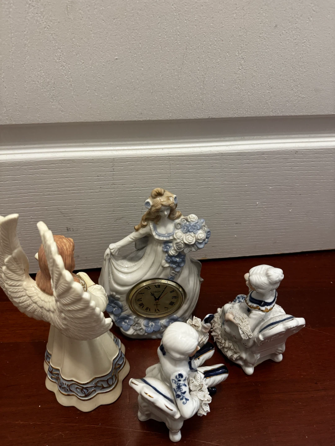 Porcelain Angel Figurine - photo 4