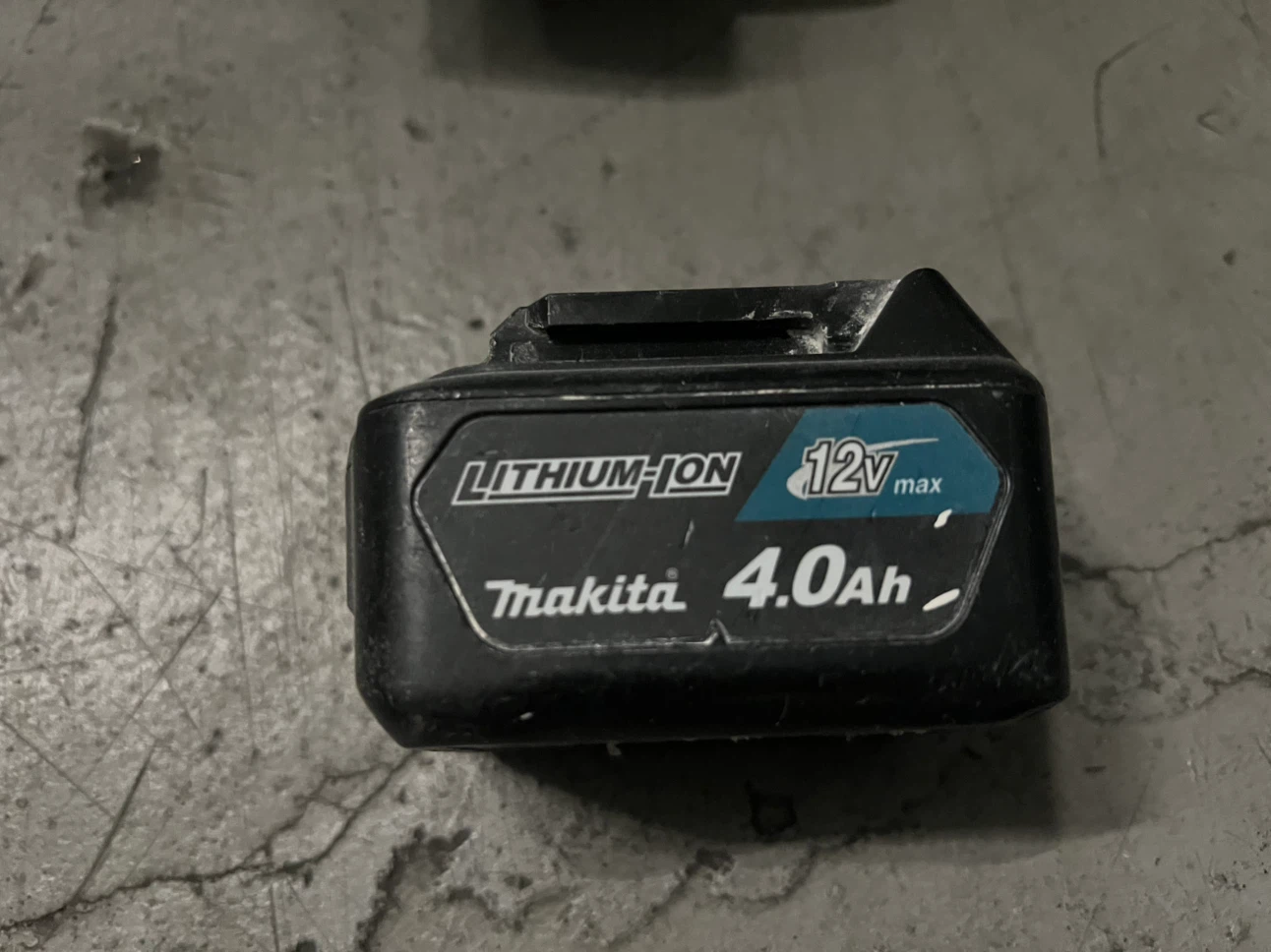 Makita UB100D Cordless Blower with Battery and Charger - photo 5