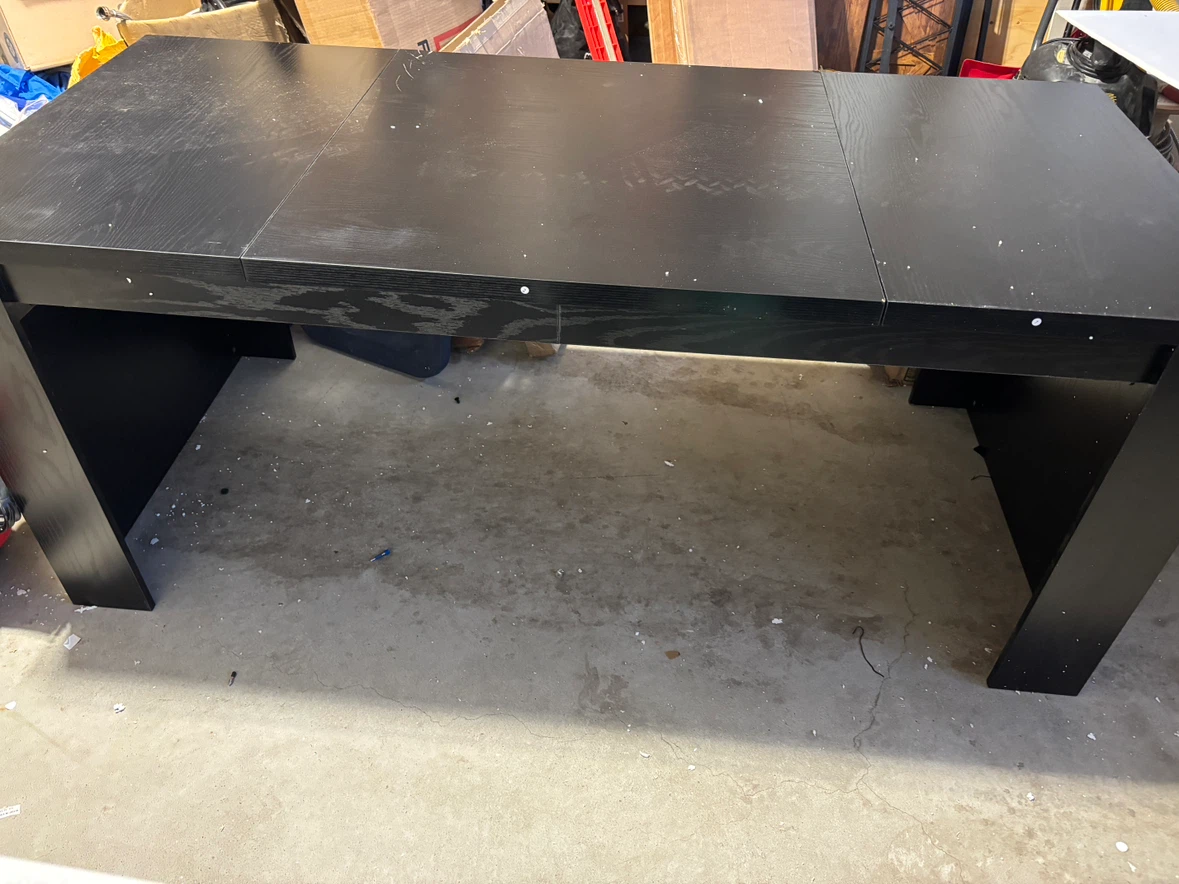 Hoga Black Dining Table