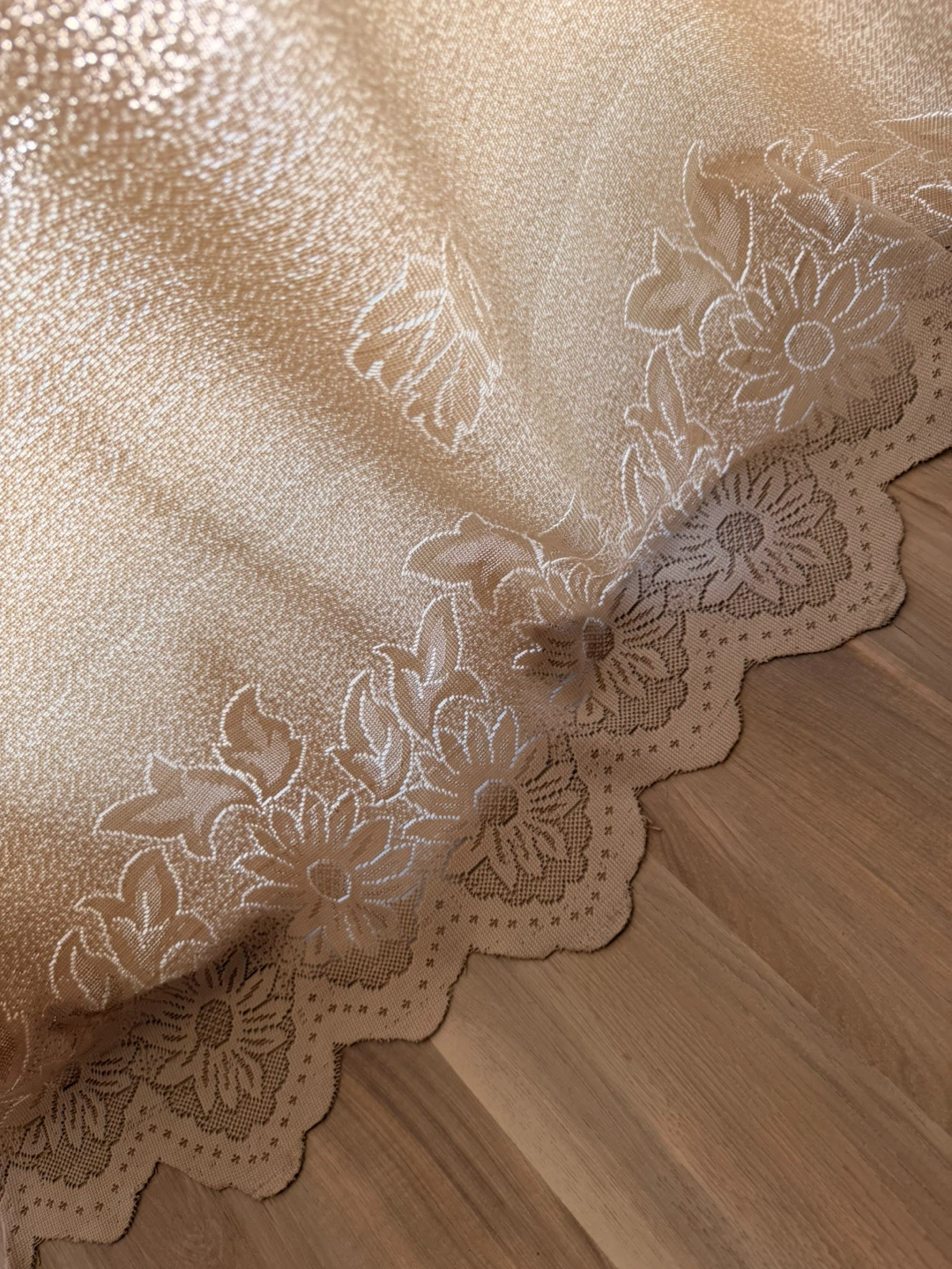 Pair of Beige Floral Lace Curtains - photo 3