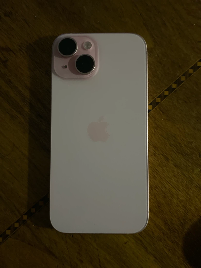 Apple iPhone 15 Rose Gold