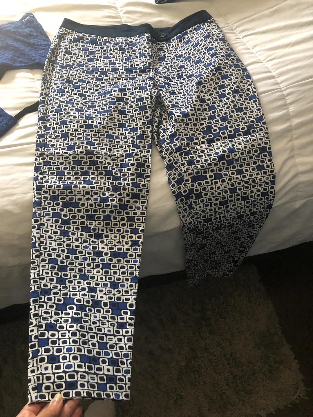 Bianca Nygård Blue Lace Top and Patterned Pants - photo 5