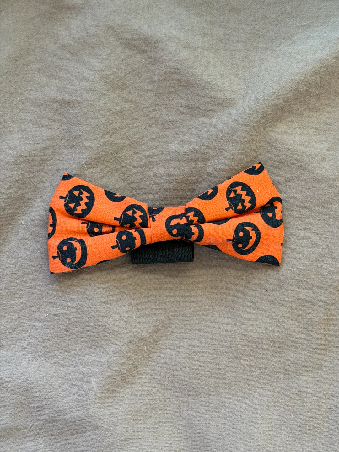 Halloween Pumpkin Print Bow Tie