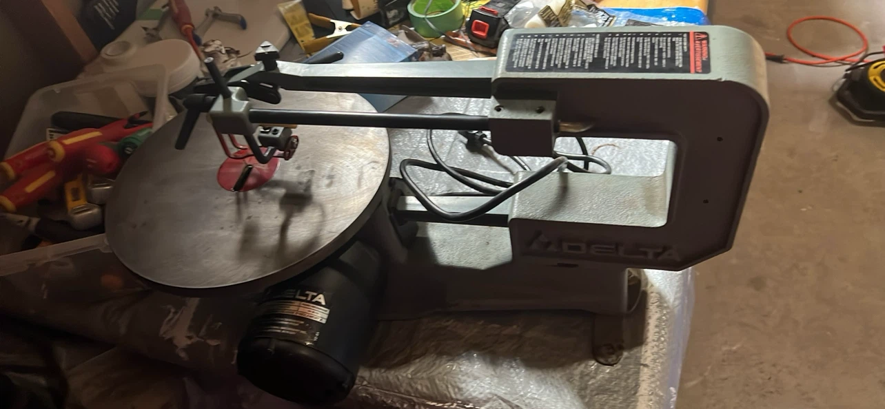 Delta 16-inch 2-Speed Scroll Saw - photo 2
