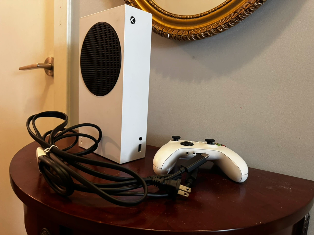 Microsoft Xbox Series S Console - photo 2
