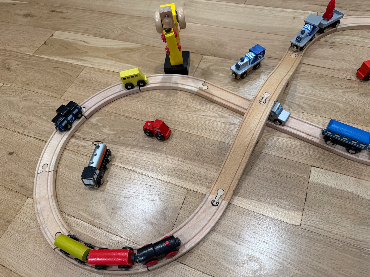 Wooden Train Set Works with Thomas & friends with Various tracks - photo 2