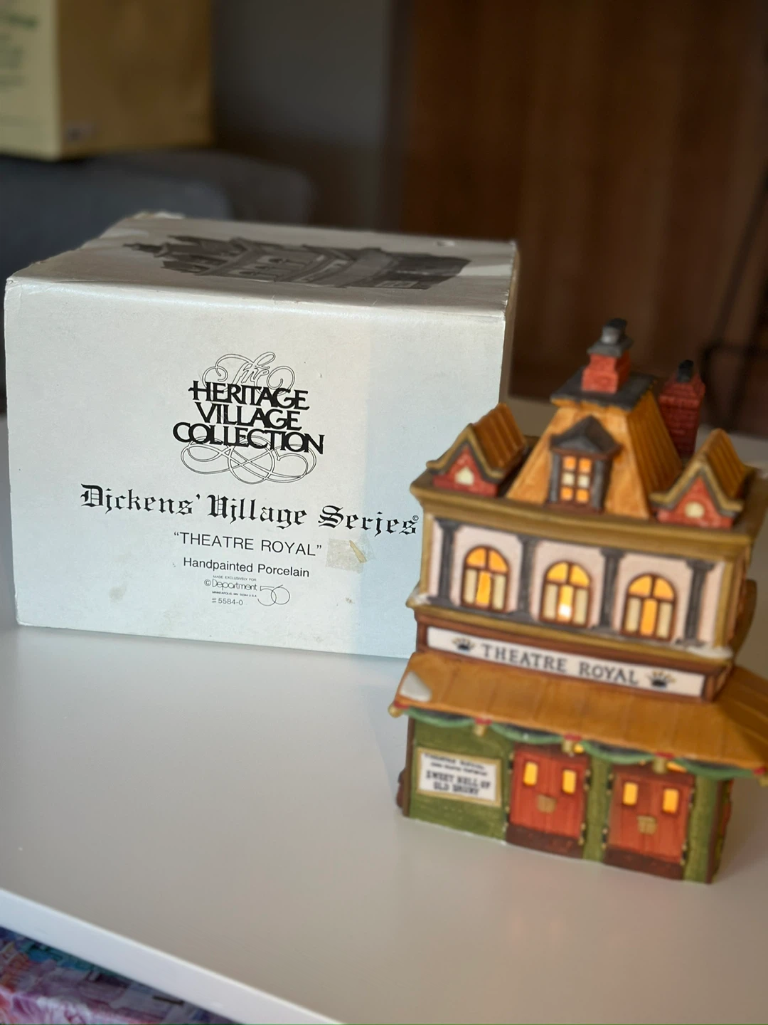 Department 56 Dickens’ Village Theatre Royal – Retired Piece