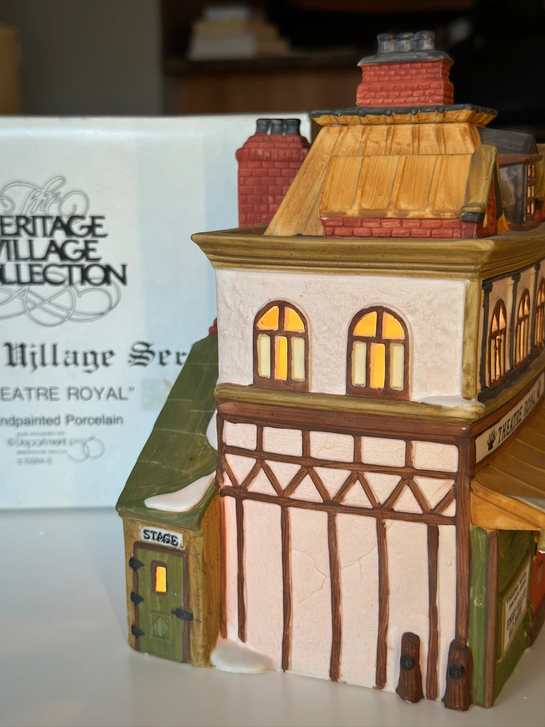 Department 56 Dickens’ Village Theatre Royal – Retired Piece - photo 4