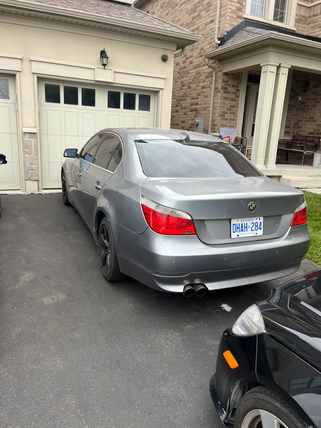 BMW 5 Series Sedan - photo 4