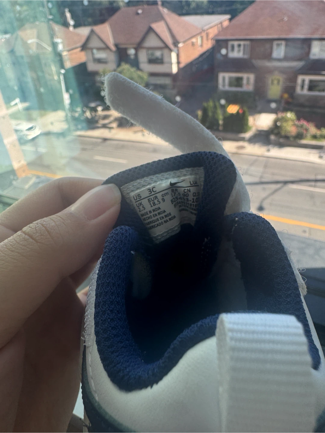 Nike Toddler Shoes White and Navy 3C - photo 4