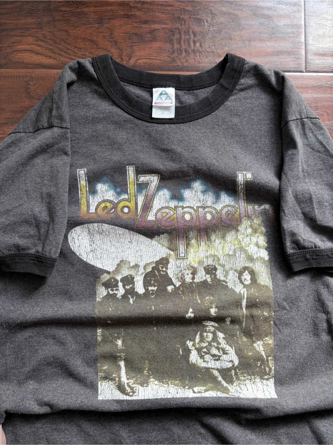 Vintage Led Zeppelin ringer tee M band tee