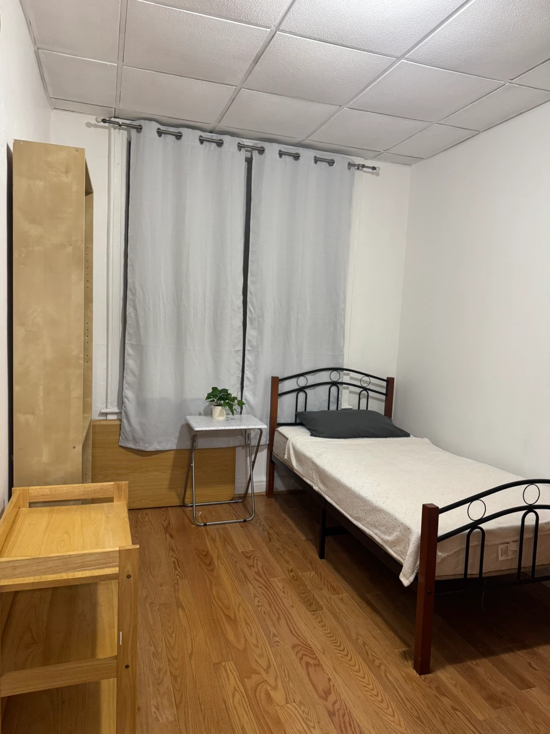 Vendo base de cama individual!!