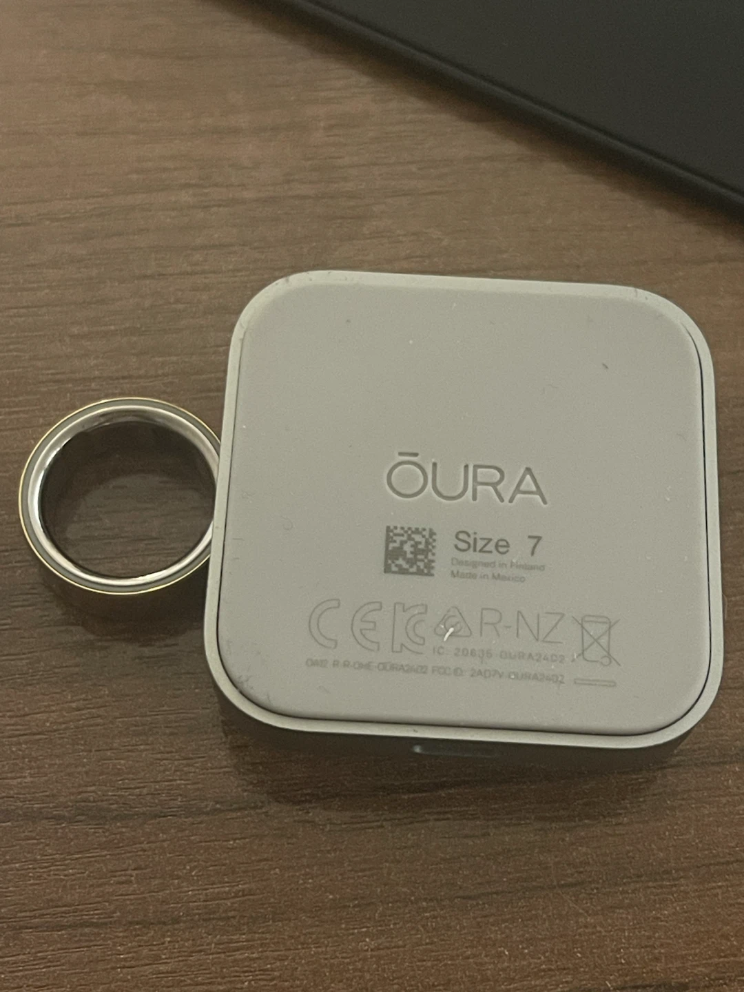 Oura Ring Gen 4 - Gold - Size 7 - photo 3