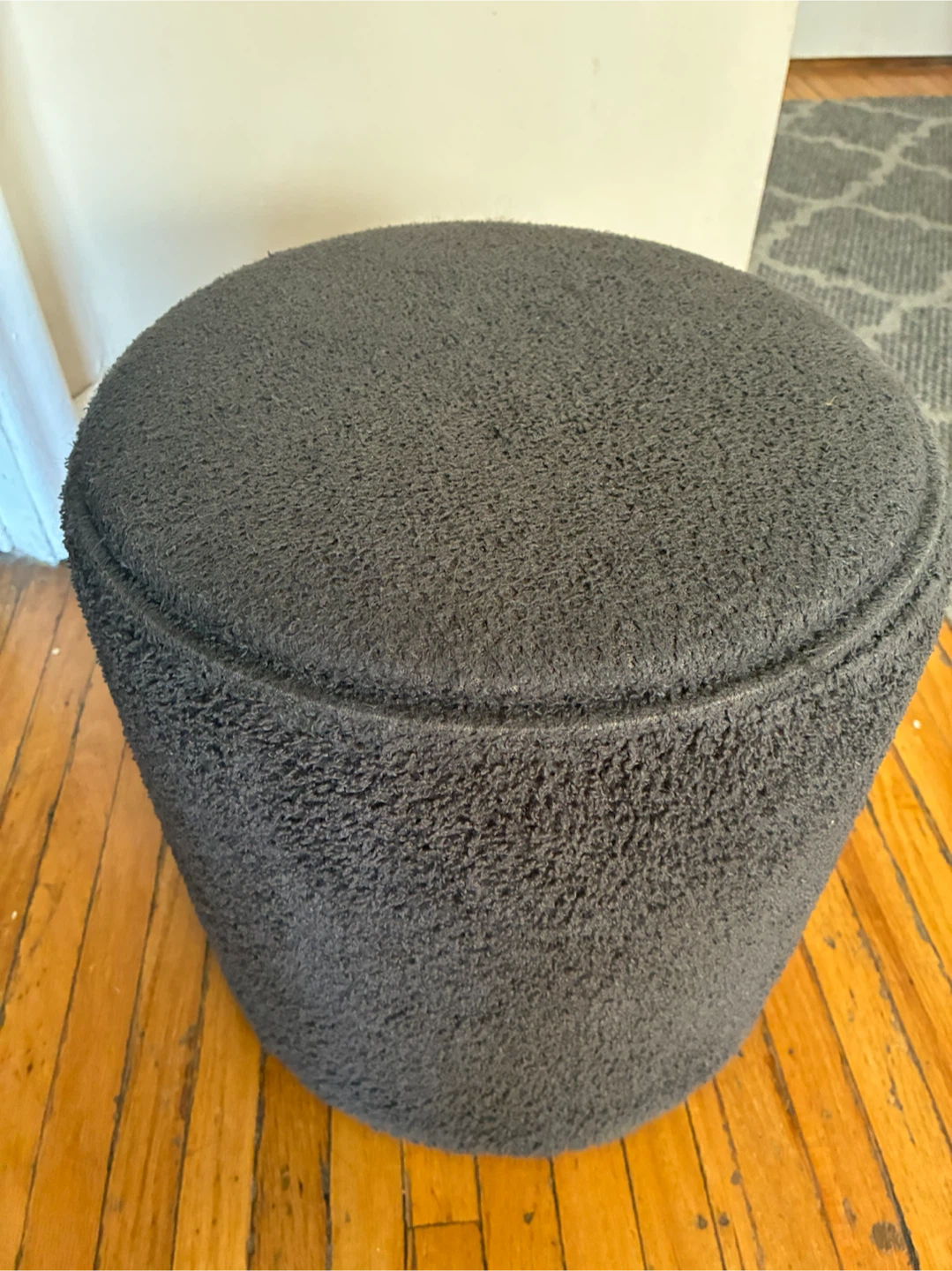 Round Storage Ottoman + Reversible Wood Tray - photo 3