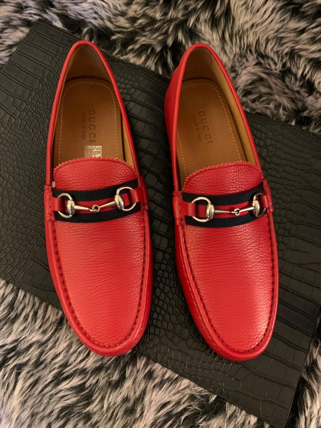 Gucci Red Leather Horsebit Loafers - photo 3