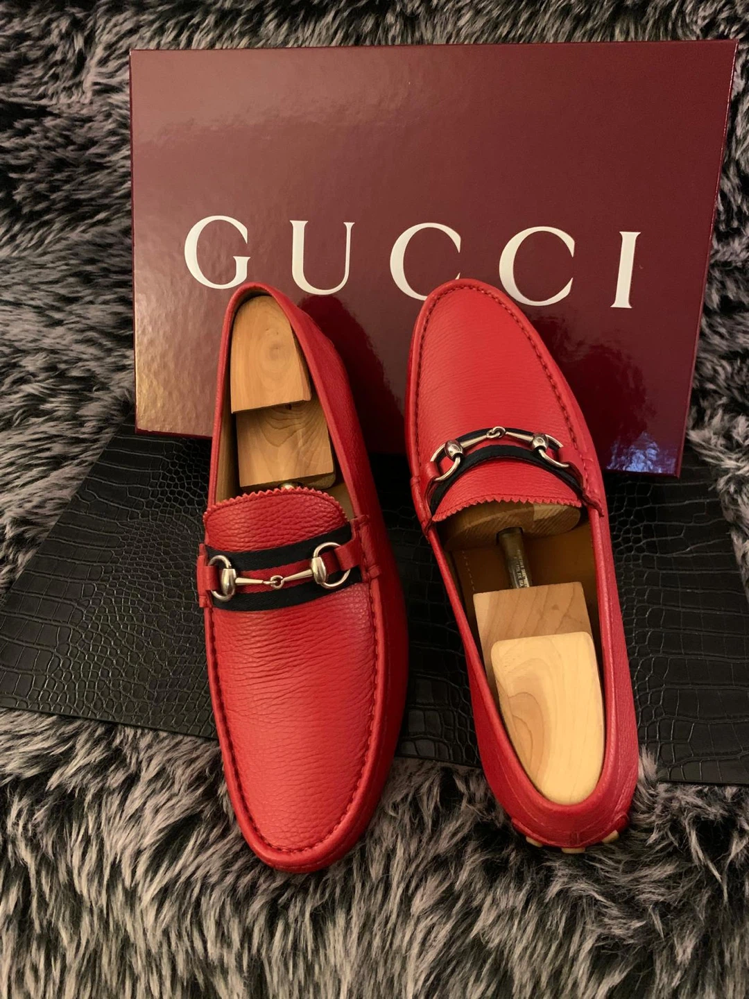Gucci Red Leather Horsebit Loafers - photo 5