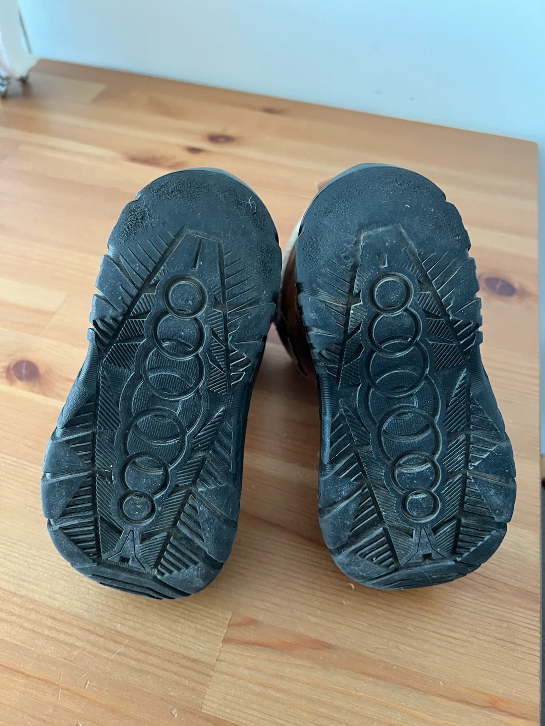 Kids Joe Fresh Winter Boots - Size 10 - photo 4