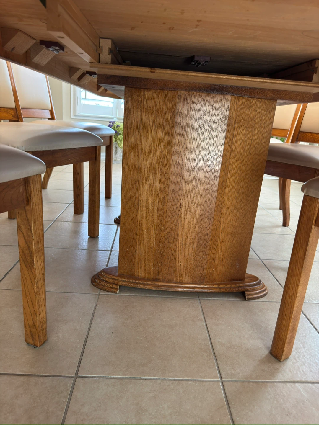 Oak Dining Table with 6 Chairs - photo 3