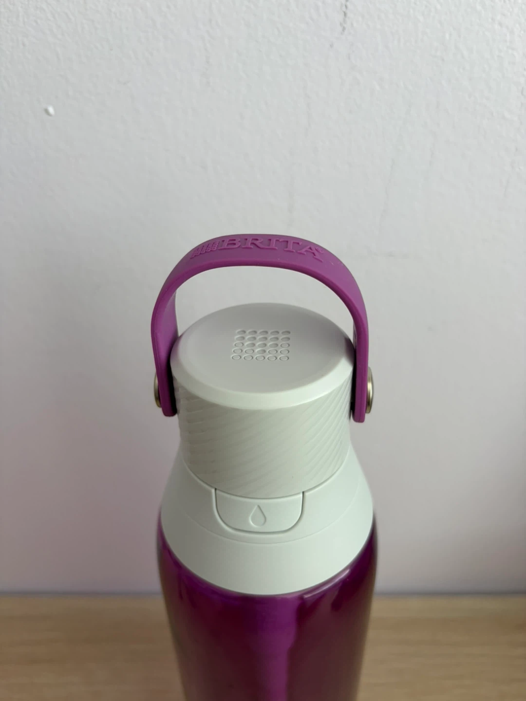 Brita Filtering Water Bottle (Never used) - photo 3