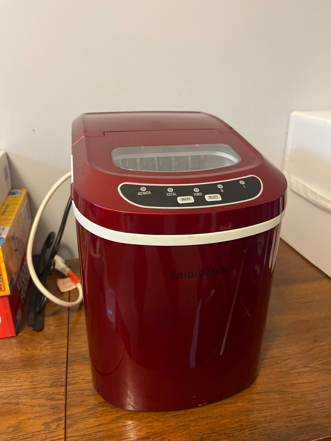Frigidaire Ice Maker